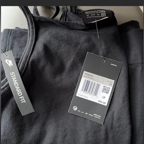 NIKE size XS-SM black scoop neck dress sleeveless ,side slits NWT - Picture 6 of 8